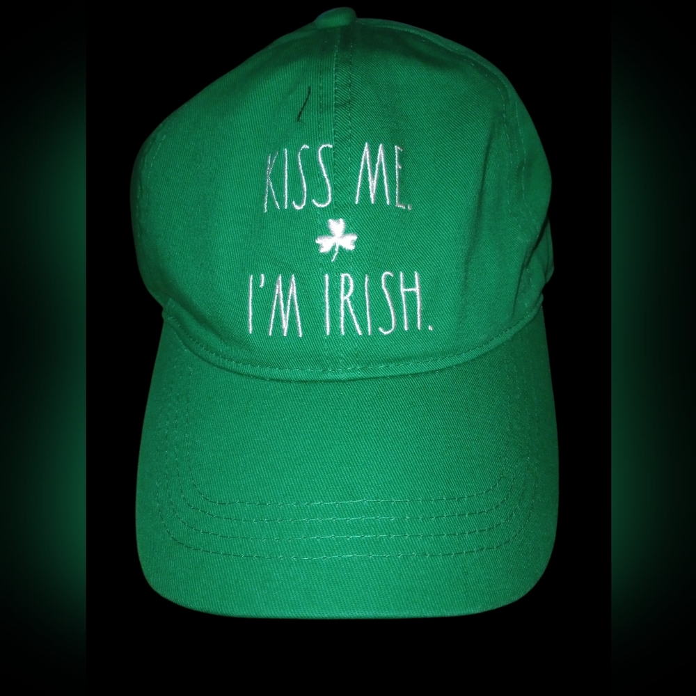 NWOT Rae Dunn "Kiss Me I'm Irish" Hat
